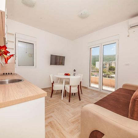 Apartments Ruzmarin Herceg Novi Eksteriør billede