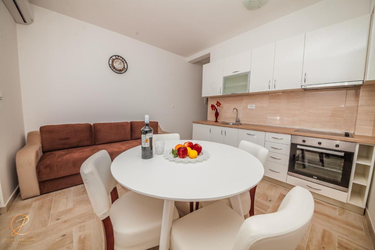 Apartments Ruzmarin Herceg Novi Eksteriør billede