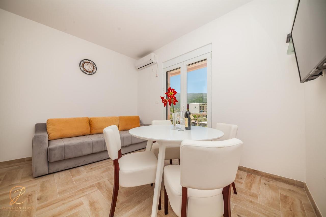 Apartments Ruzmarin Herceg Novi Eksteriør billede